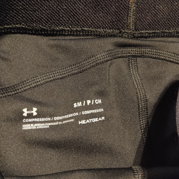 Under Armour HeatGear Compression Leggings Size Small - Picture 6 of 8